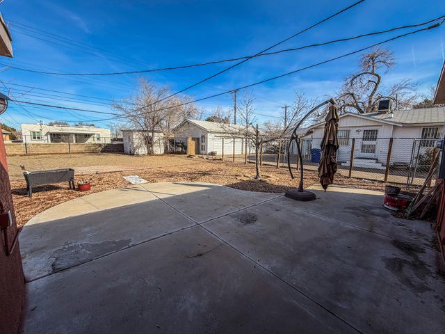 4713 Gibson Boulevard SE, Albuquerque, NM 87108