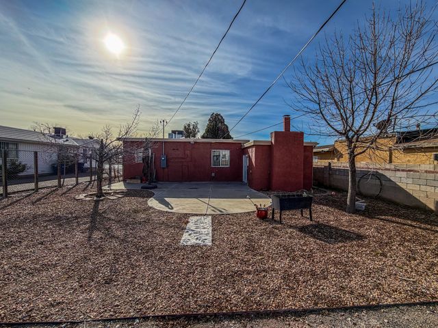 4713 Gibson Boulevard SE, Albuquerque, NM 87108