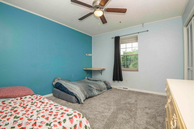2030 Cedar Circle, Lenoir City, TN 37772