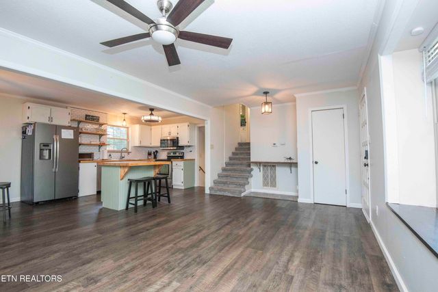 2030 Cedar Circle, Lenoir City, TN 37772