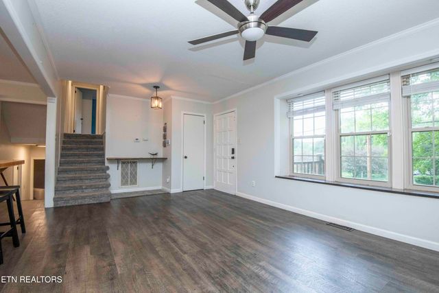 2030 Cedar Circle, Lenoir City, TN 37772