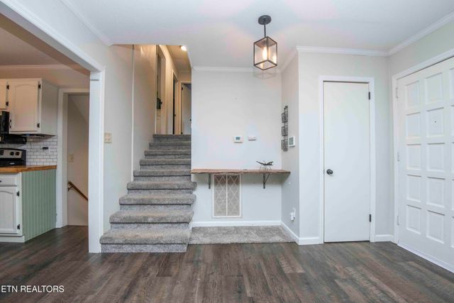 2030 Cedar Circle, Lenoir City, TN 37772