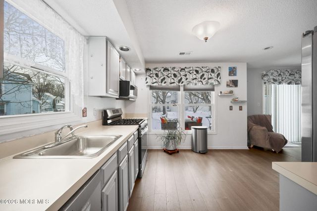 107 Lloyd Court 107, East Brunswick, NJ 08816