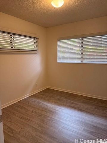 99-766 Holoai Street, Aiea, HI 96701