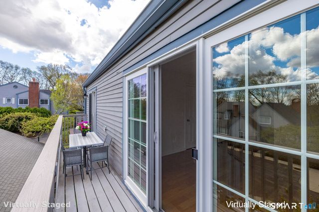 85 Gate Ridge Road 85, Fairfield, CT 06825