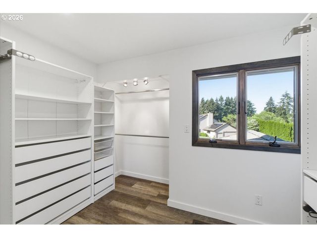 24752 Ne PRAIRIE VIEW Dr, Aurora, OR 97002