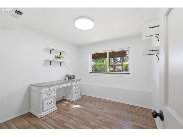 24752 Ne PRAIRIE VIEW Dr, Aurora, OR 97002