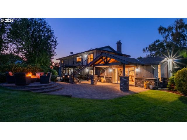 24752 Ne PRAIRIE VIEW Dr, Aurora, OR 97002