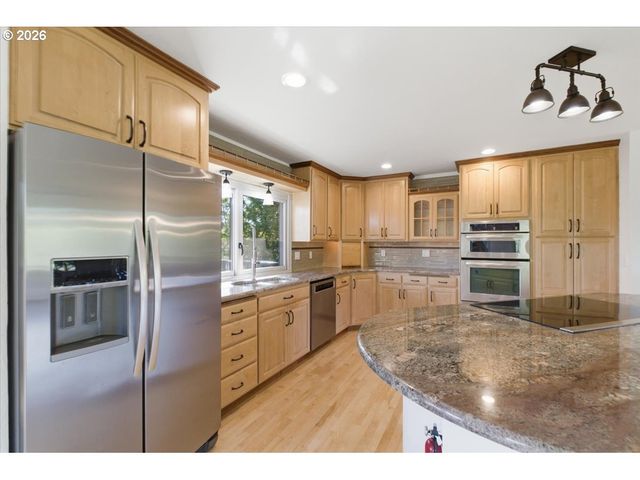 24752 Ne PRAIRIE VIEW Dr, Aurora, OR 97002