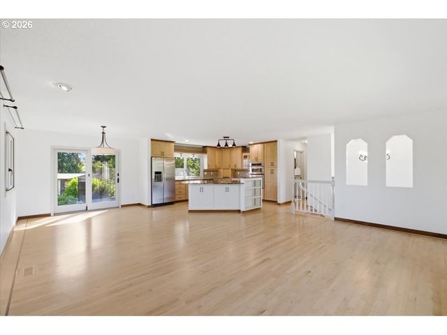 24752 Ne PRAIRIE VIEW Dr, Aurora, OR 97002
