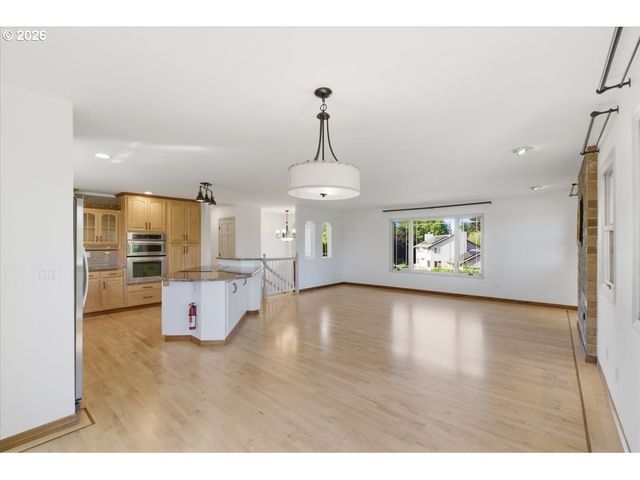 24752 Ne PRAIRIE VIEW Dr, Aurora, OR 97002