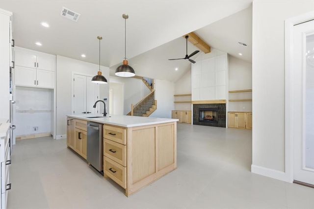 15440 Capri Lane, Edmond, OK 73013