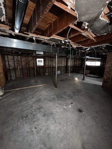 7156 S Artesian Avenue, Chicago, IL 60629