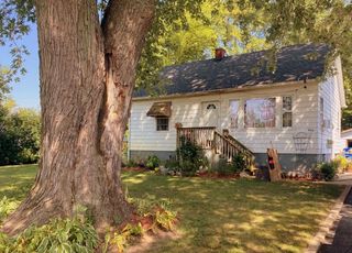 625 N Austin Avenue, Waukegan, IL 60085