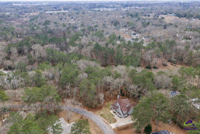 312 Hickory Glen, Centerville, GA 31028