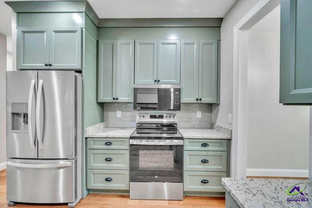 312 Hickory Glen, Centerville, GA 31028