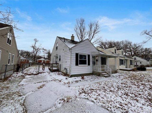 24610 Parklawn Street, Oak Park, MI 48237