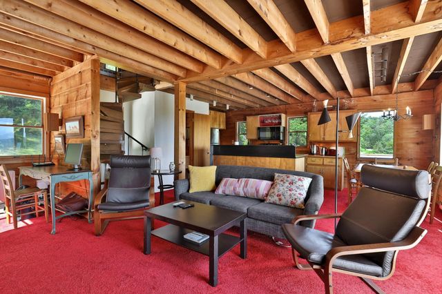 2110 Lynds Hill Road, Plymouth, VT 05056