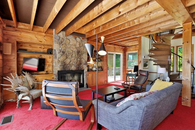 2110 Lynds Hill Road, Plymouth, VT 05056