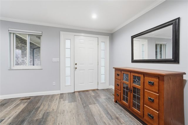 7715 Park Creek Drive, Centerville, OH 45459