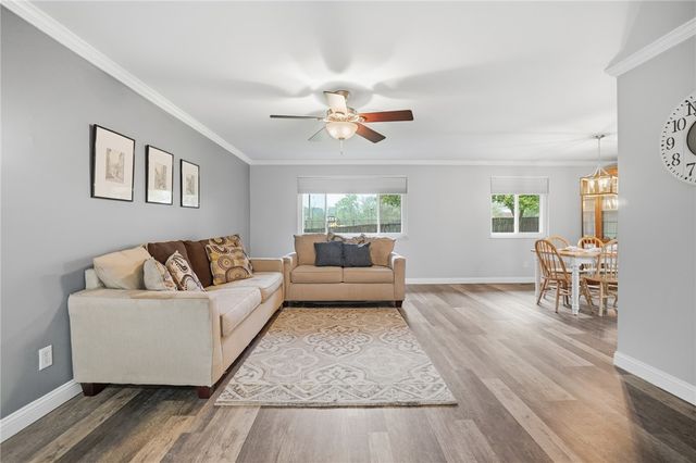 7715 Park Creek Drive, Centerville, OH 45459