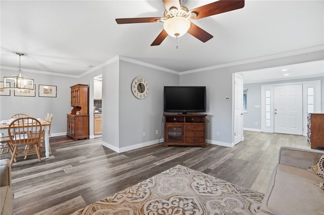7715 Park Creek Drive, Centerville, OH 45459