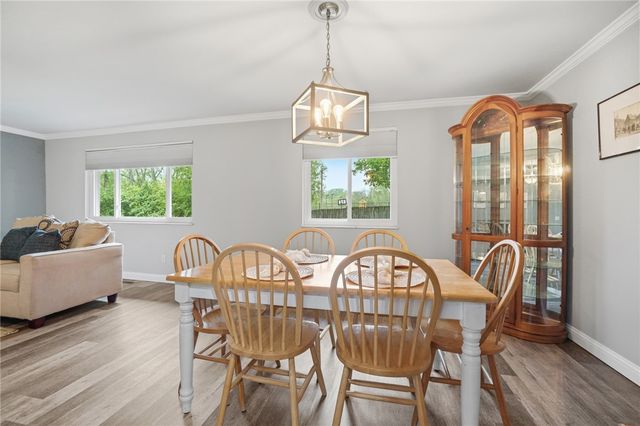 7715 Park Creek Drive, Centerville, OH 45459