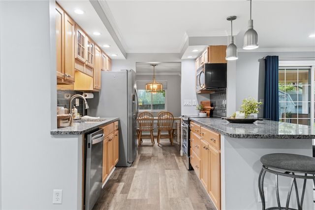 7715 Park Creek Drive, Centerville, OH 45459