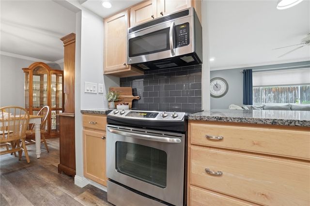 7715 Park Creek Drive, Centerville, OH 45459