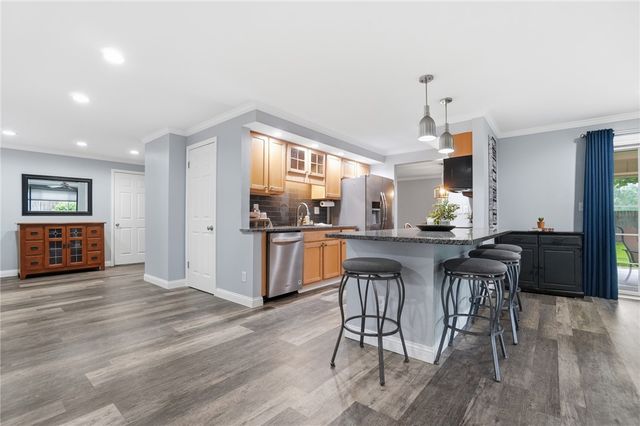 7715 Park Creek Drive, Centerville, OH 45459