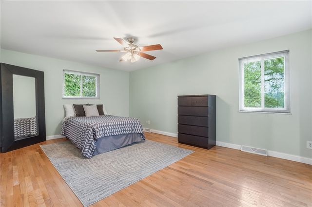 7715 Park Creek Drive, Centerville, OH 45459
