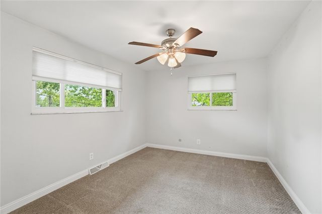 7715 Park Creek Drive, Centerville, OH 45459