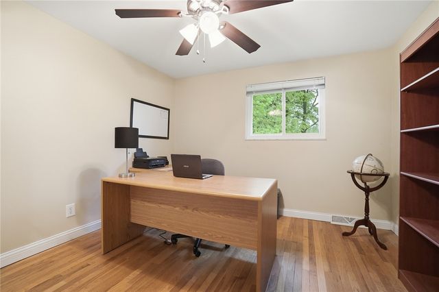 7715 Park Creek Drive, Centerville, OH 45459
