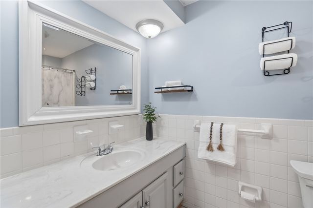 7715 Park Creek Drive, Centerville, OH 45459