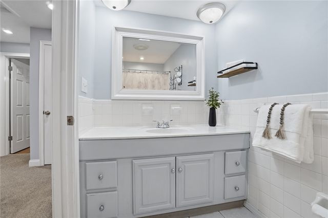 7715 Park Creek Drive, Centerville, OH 45459
