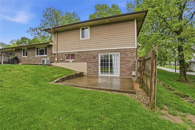 7715 Park Creek Drive, Centerville, OH 45459