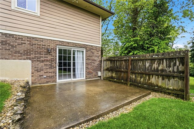 7715 Park Creek Drive, Centerville, OH 45459