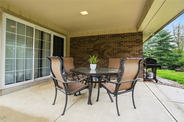 7715 Park Creek Drive, Centerville, OH 45459