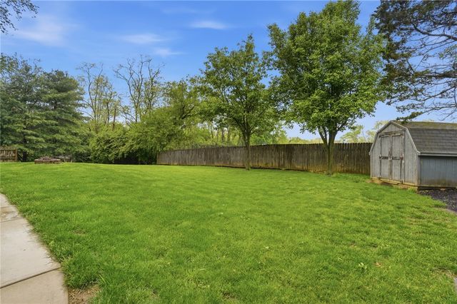 7715 Park Creek Drive, Centerville, OH 45459