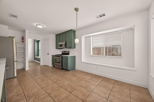 2119 Laurel Arbor Drive, Houston, TX 77014