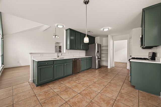 2119 Laurel Arbor Drive, Houston, TX 77014