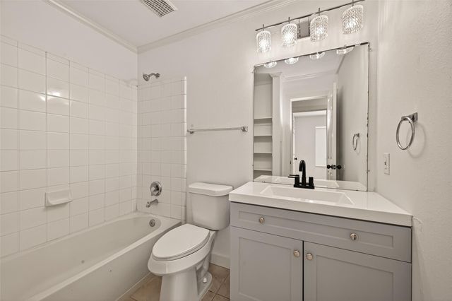 2119 Laurel Arbor Drive, Houston, TX 77014