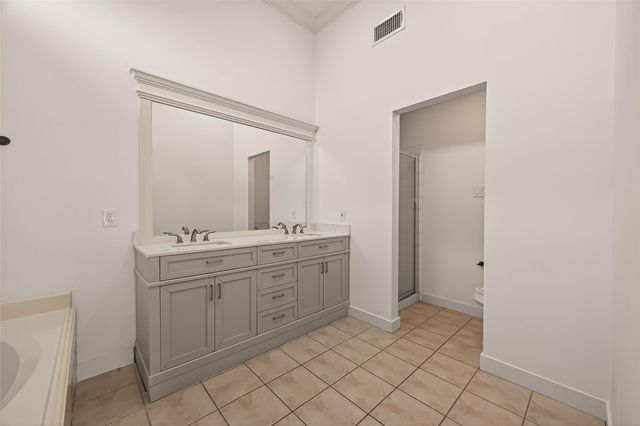 2119 Laurel Arbor Drive, Houston, TX 77014