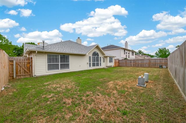 2119 Laurel Arbor Drive, Houston, TX 77014