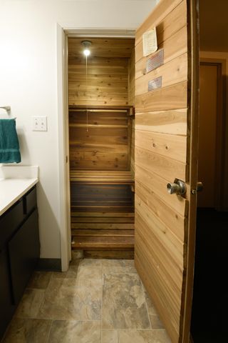 4104 N ELM St, Spokane, WA 99205