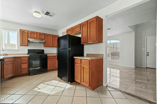 11696 PATRICK JAMES Court, El Paso, TX 79936