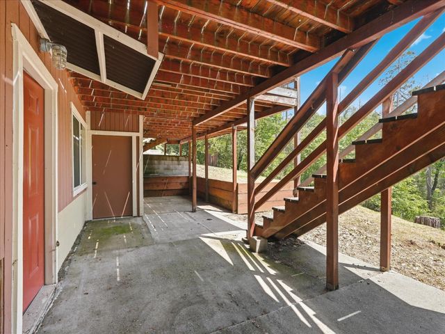 60036 Cascadel Drive S, North Fork, CA 93643