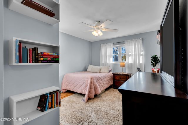 35 Villanova Drive, Jackson, NJ 08527