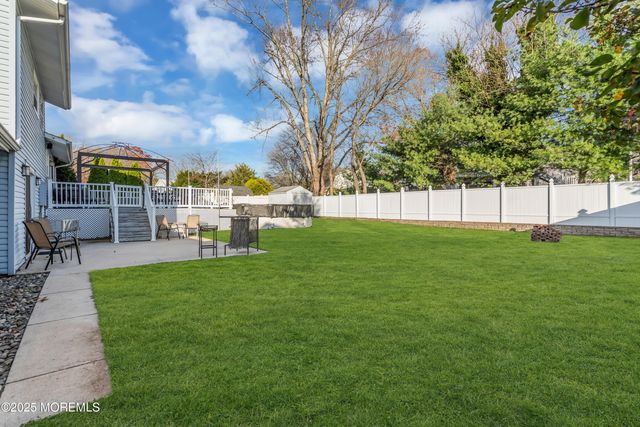 35 Villanova Drive, Jackson, NJ 08527