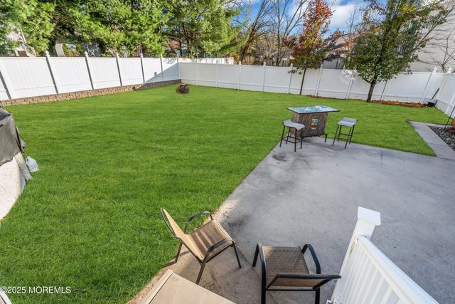 35 Villanova Drive, Jackson, NJ 08527